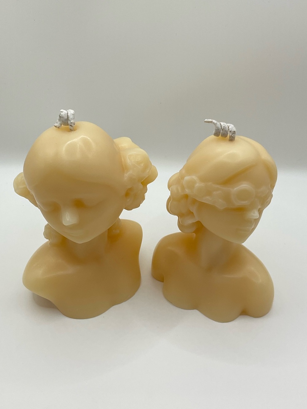 🕯️💜👧 Scented Candle Set - Picture 3 of 4
